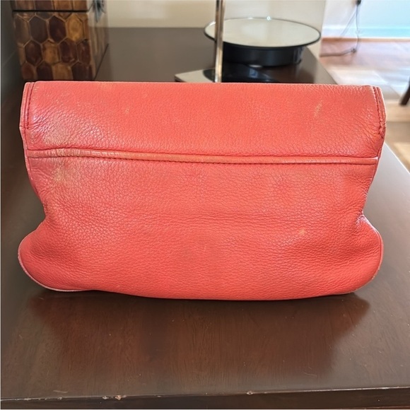 Tory Burch | Orange Amanda Leather Detachable Chain Crossbody Strap Clutch Bag - Picture 12 of 16